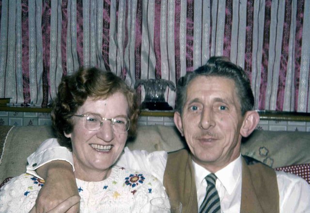 ../images/000-1Mr & Mrs Seeley.jpeg