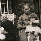 thumbnails/001-Lucy_Elizabeth_Twins.jpeg.small.jpeg